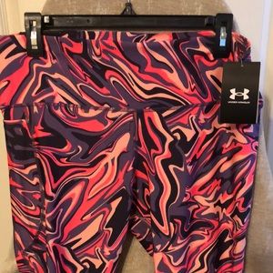 Under Armor Compression Ankle Leggings.   New With Tags